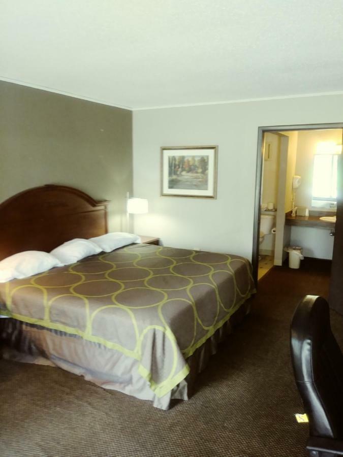 Burton Inn And Suites Eksteriør bilde